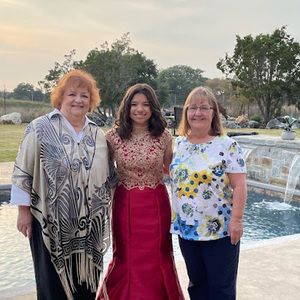 Meet your Posher, Alicia